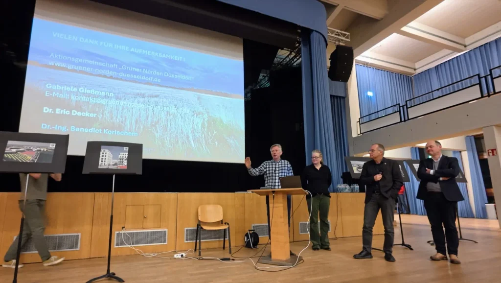 Dr. Benedict Korischen, Gabriele Gießmann, Dirk Jansen und Dr. Eric Decker bedankten sich beim Publikum für das Interesse. Foto: ah