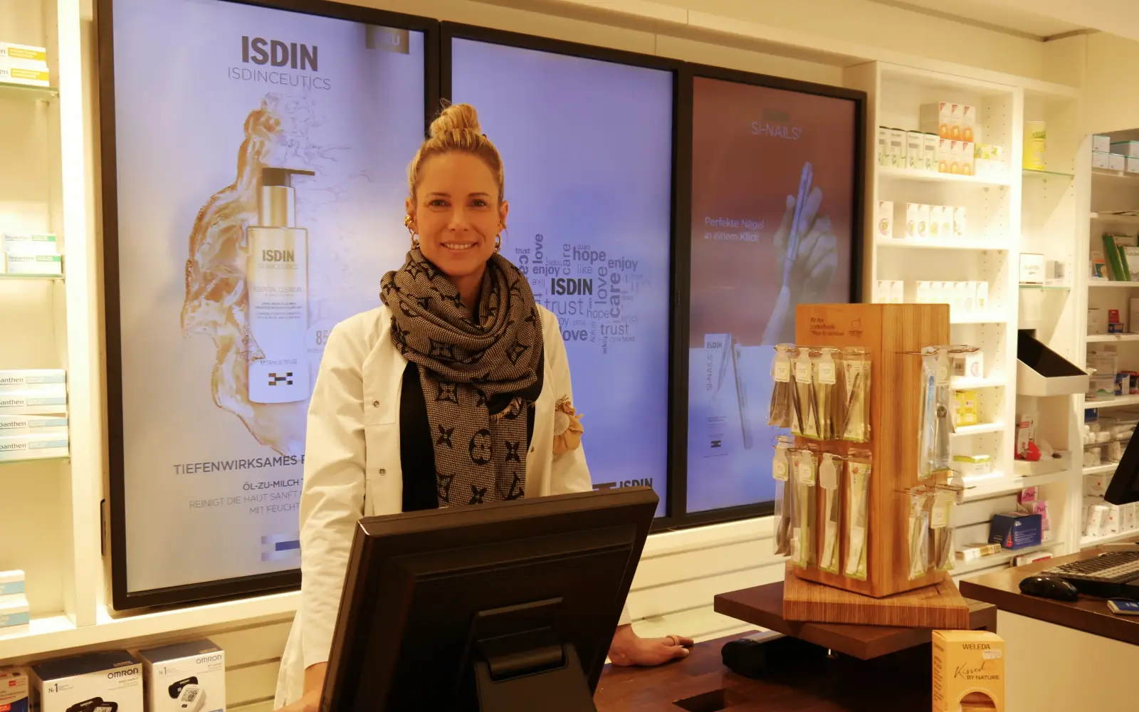Dr. Carina Derksen ist neue Inhaberin der Apotheke am Klemensplatz. Foto: cj