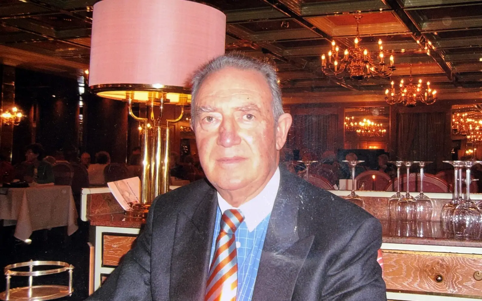 Manfred Berg erhielt das Bundesverdienstkreuz am Bande für sein langjähriges soziales Engagement bei den Wirtschaftssenioren NRW und der Diakonie Kaiserswerth. Foto: privat