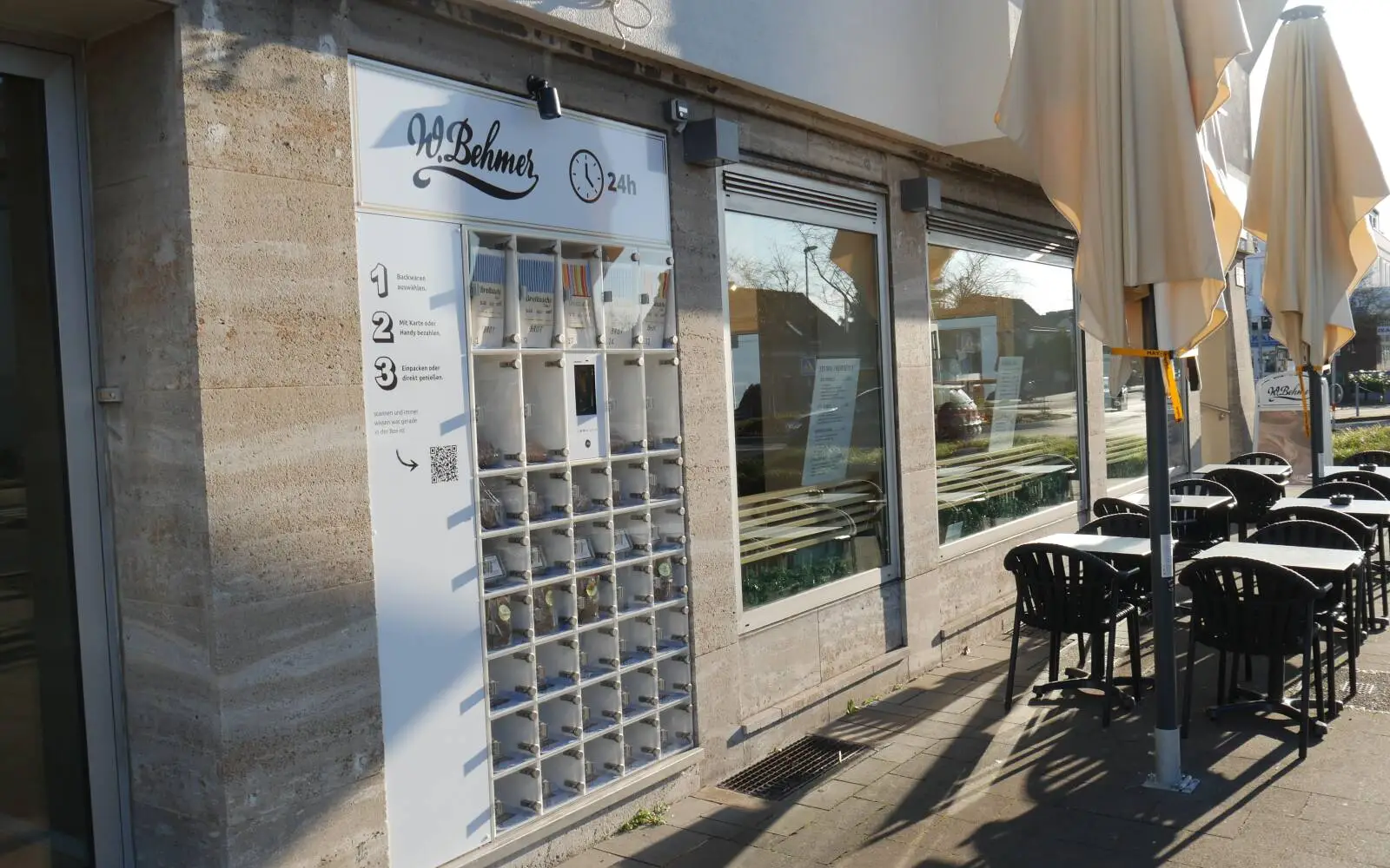 Ein toller und praktischer Service: Die Brotbox der Bäckerei Behmer. Foto: cj