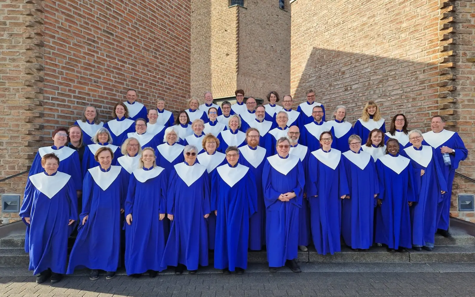 Der Gospelchor Sweet Chariot gibt am 7. November ein Benefizkonzert in der Graf Recke Kirche in Düsseldorf. Foto: privat
