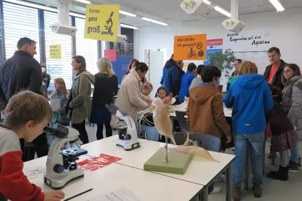 Max-Planck-Gymnasium in Stockum lädt zum Tag der offenen Tür