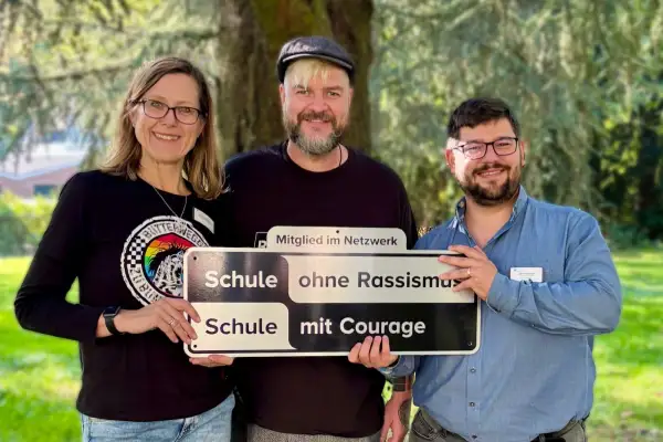 Pflegeschule Düsseldorf ist jetzt „Schule ohne Rassismus – Schule mit Courage“