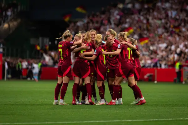 DFB-Elf und Fortuna unterstützen WEURO 2029-Bewerbung