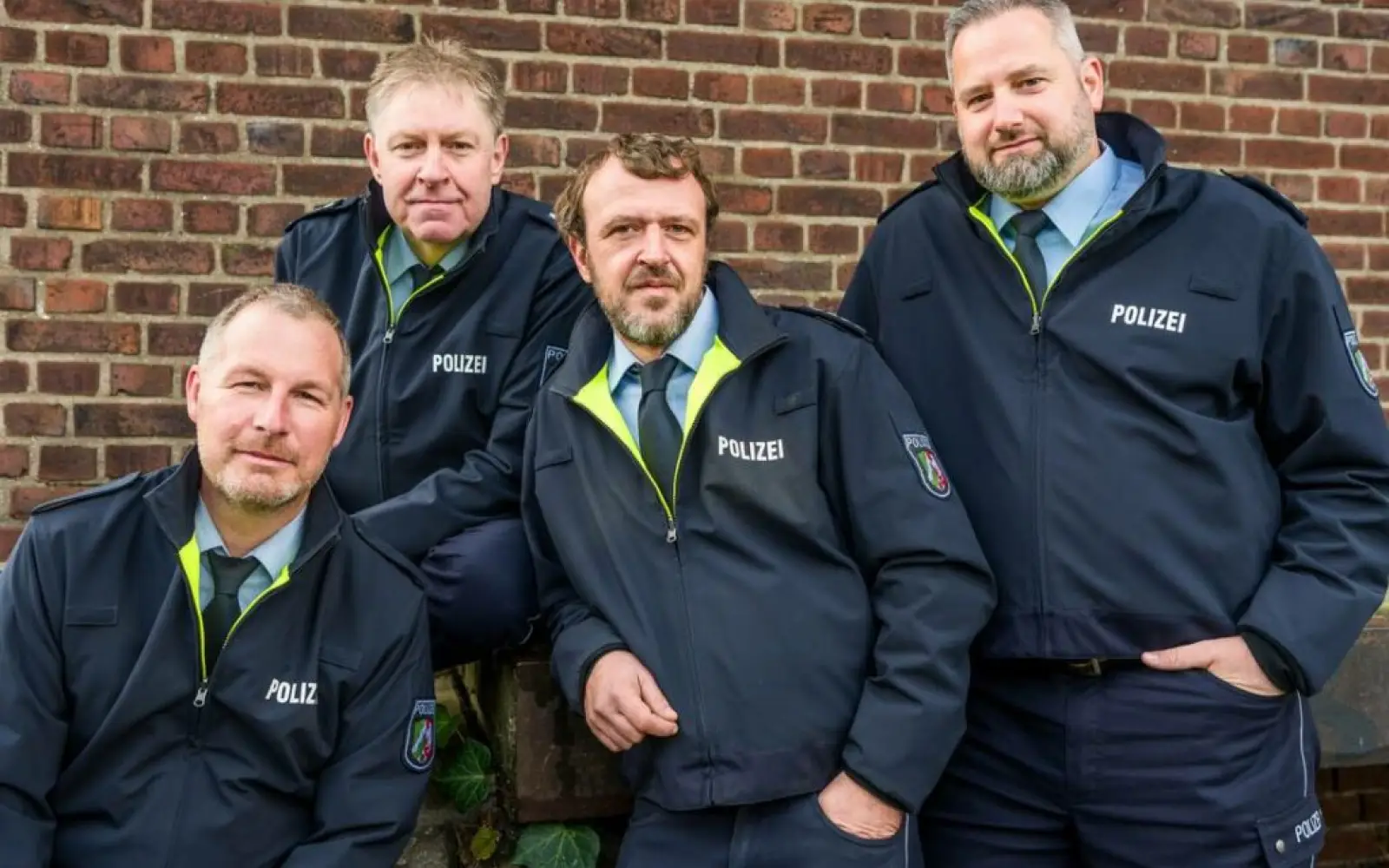 Die „Krimi-Cops“ (von links) Ingo Hoffmann, Klaus Stickelbroeck, Martin Niedergesähs und Carsten Rösler. Foto: Jürgen Baetzen