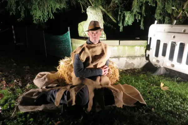Zum St. Martinsfest werden Schloss und Park in Kalkum hell erleuchtet