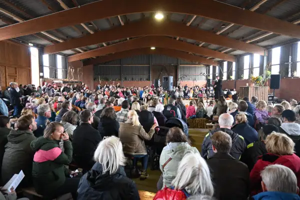 500 Besucher feierten Fest zum Erntedank auf dem Ellerhof