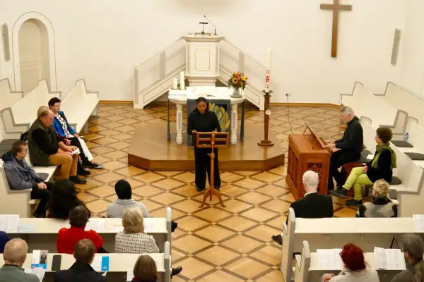 IDO-Festival: Lucretia Starke, eine große Stimme in kleiner Kirche