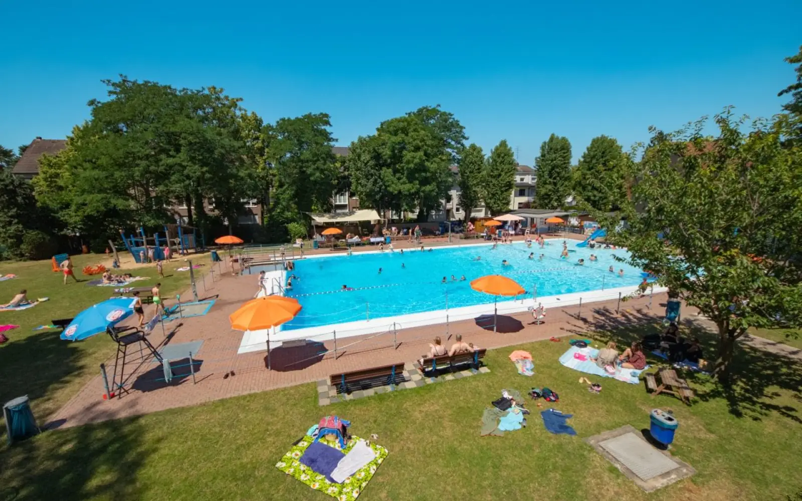 Am 13. September findet das traditionelle Abschwimmen im Flossen weg statt, die Saison geht aber bis 19. September weiter. Foto: Keografie