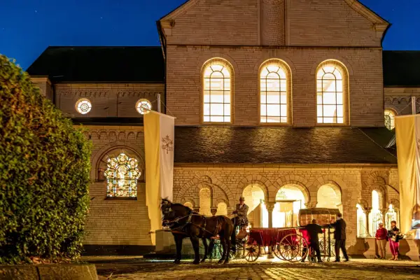 Hoher Besuch in Kaiserswerth: Päpstlicher Nuntius zelebriert das Suitbertusfest