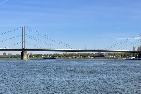 Stadtrat beschließt Ersatzneubau der Theodor-Heuss-Brücke