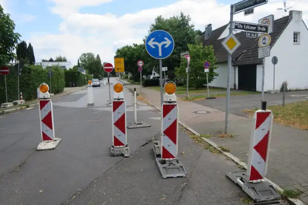 Verkehrsbeschränkungen auf der Zeppenheimer Straße durch Bauarbeiten