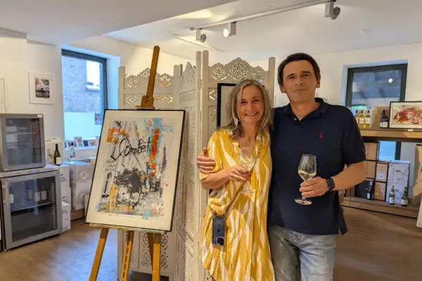 Ausstellung „STRONG“ eröffnet: Annette Sandt zeigt Malerei und Fotografie in Kaiserswerth