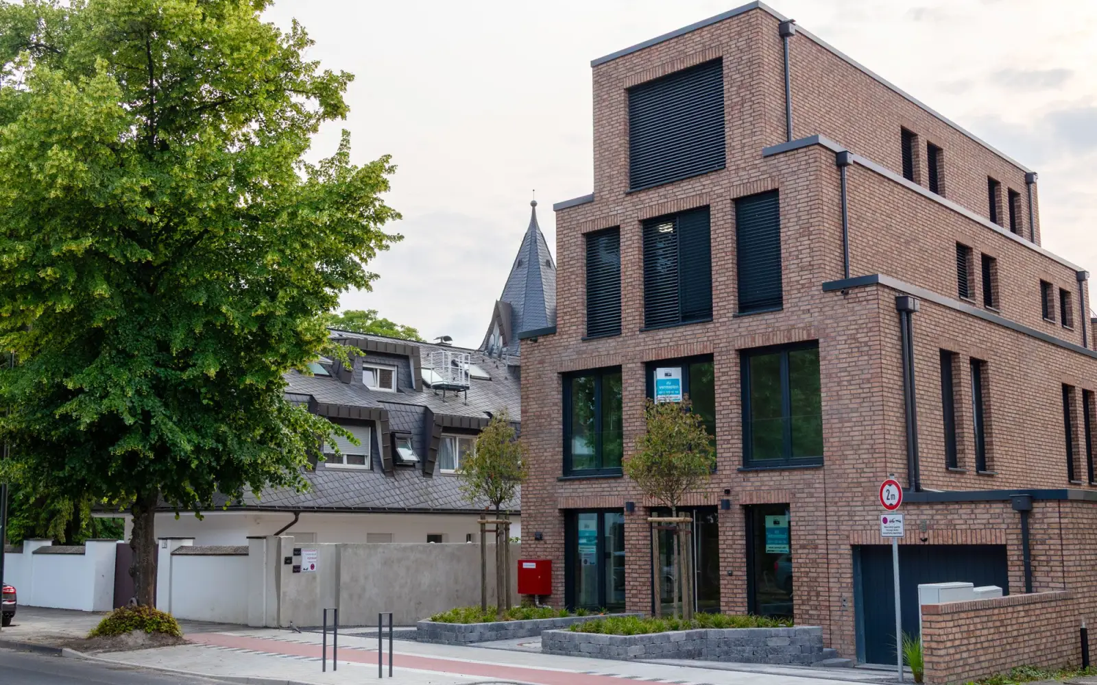 Laut der Deutschen Post wird an der Arnheimer Straße 42 in Düsseldorf-Kaiserswerth ab August eine neue Postfiliale eröffnet. Foto: ah
