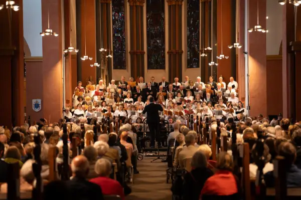 Klanggewalt und Klangkultur: Der Basilika-Chor feiert 175 Jahre