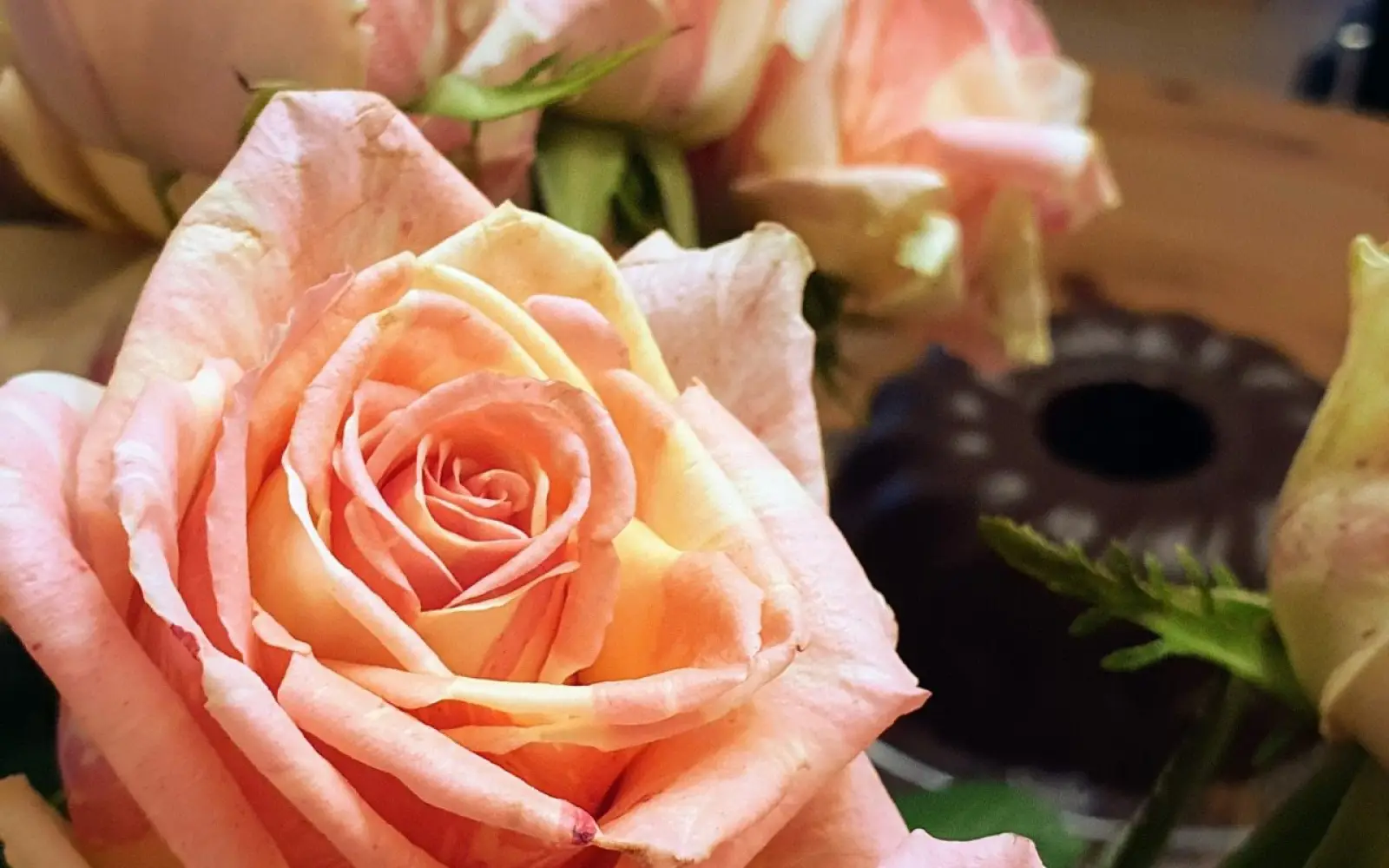 Mütter freuen sich nicht nur am Muttertag über Rosen und besondere Aufmerksamkeit. Foto: privat