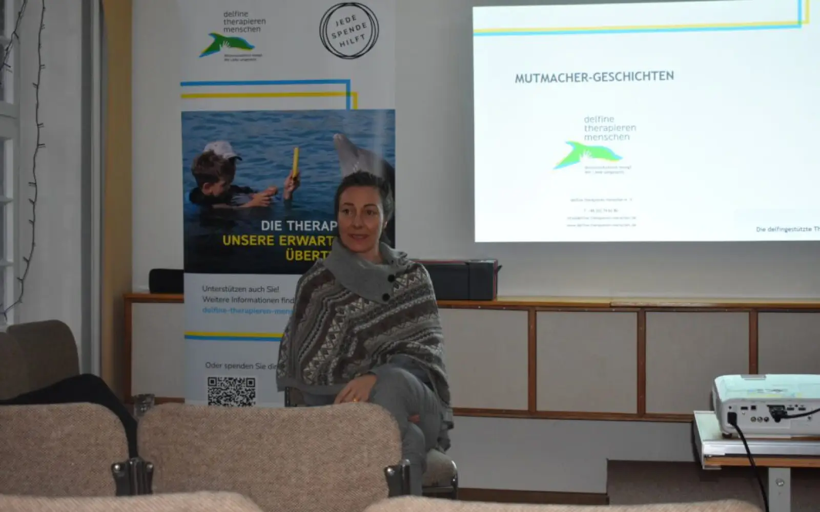 Agnes Herzog berichtete bewegend von ihren persönlichen Erfahrungen mit der Delfintherapie für ihre Tochter – im Rahmen der Mutmacher-Geschichten. Foto: cj