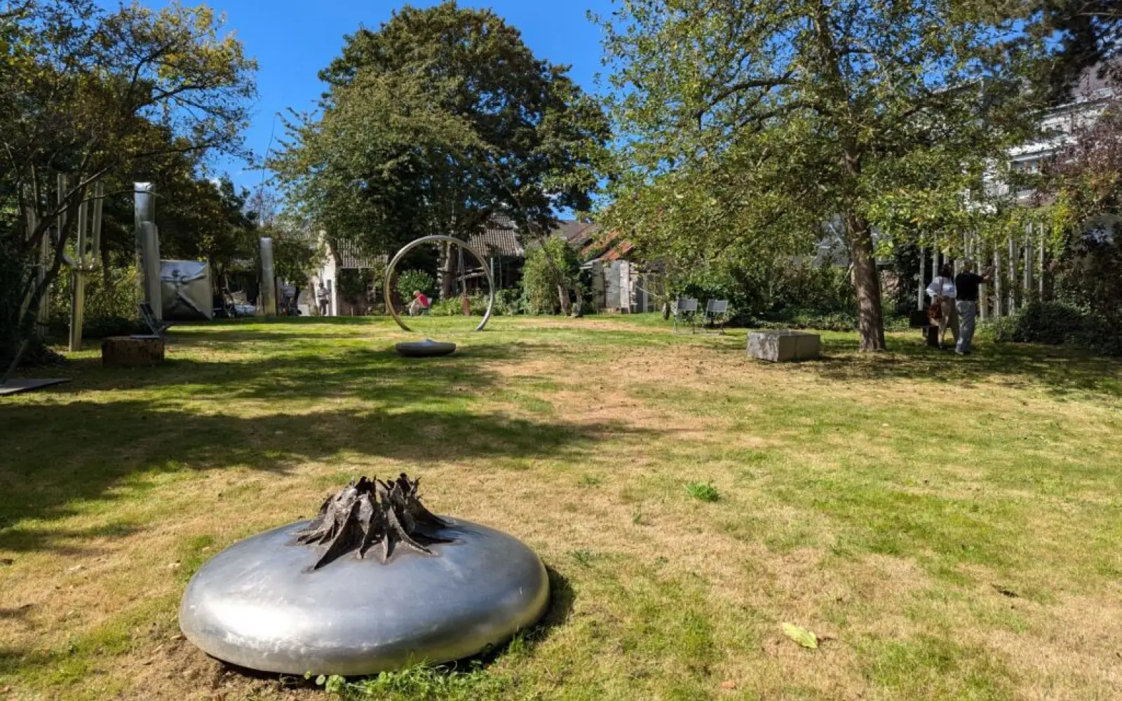 Der Skulpturengarten der Werthmann-Heyne-Stiftung in Kaiserswerth zeigt plastische Werke von Friedrich Werthmann. Foto: ah