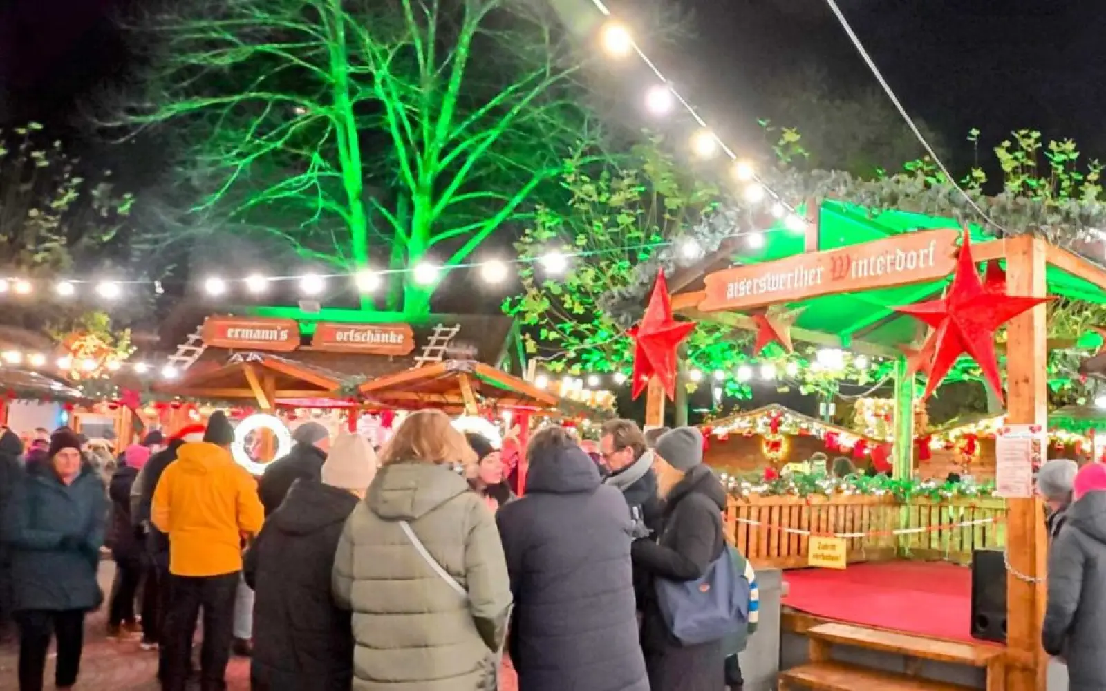 Der zweite verkaufsoffene Sonntag findet in Verbindung mit dem Weihnachtsmarkt im „Kaiserswerther Winterdorf“ statt. Foto: ah