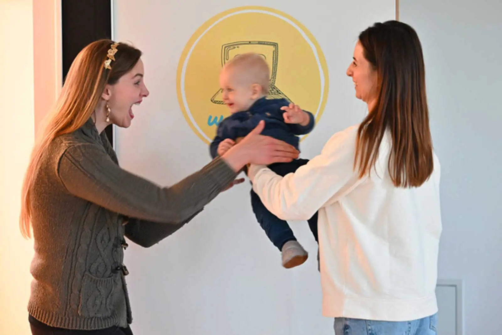 Im Family Hub kiwifalter steht die flexible Kinderbetreuung im Mittelpunkt. Eltern können ungestört arbeiten, während ihre Kinder liebevoll betreut werden. Foto: Kiwifalter
