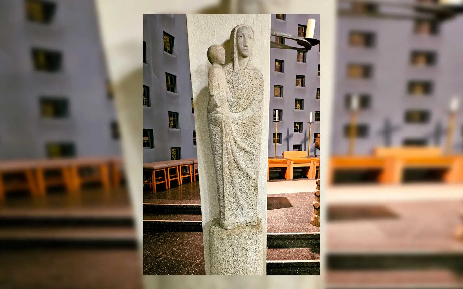Mittlerweile steht die Marienstatue im evangelischen Gemeindehaus in Ungelsheim – das Foto wurde noch in St. Stephanus aufgenommen. Archivfoto: evgds.de