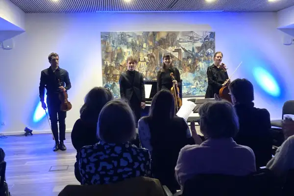 Harmonische Töne beim zweiten Salonkonzert im Bezirksamt