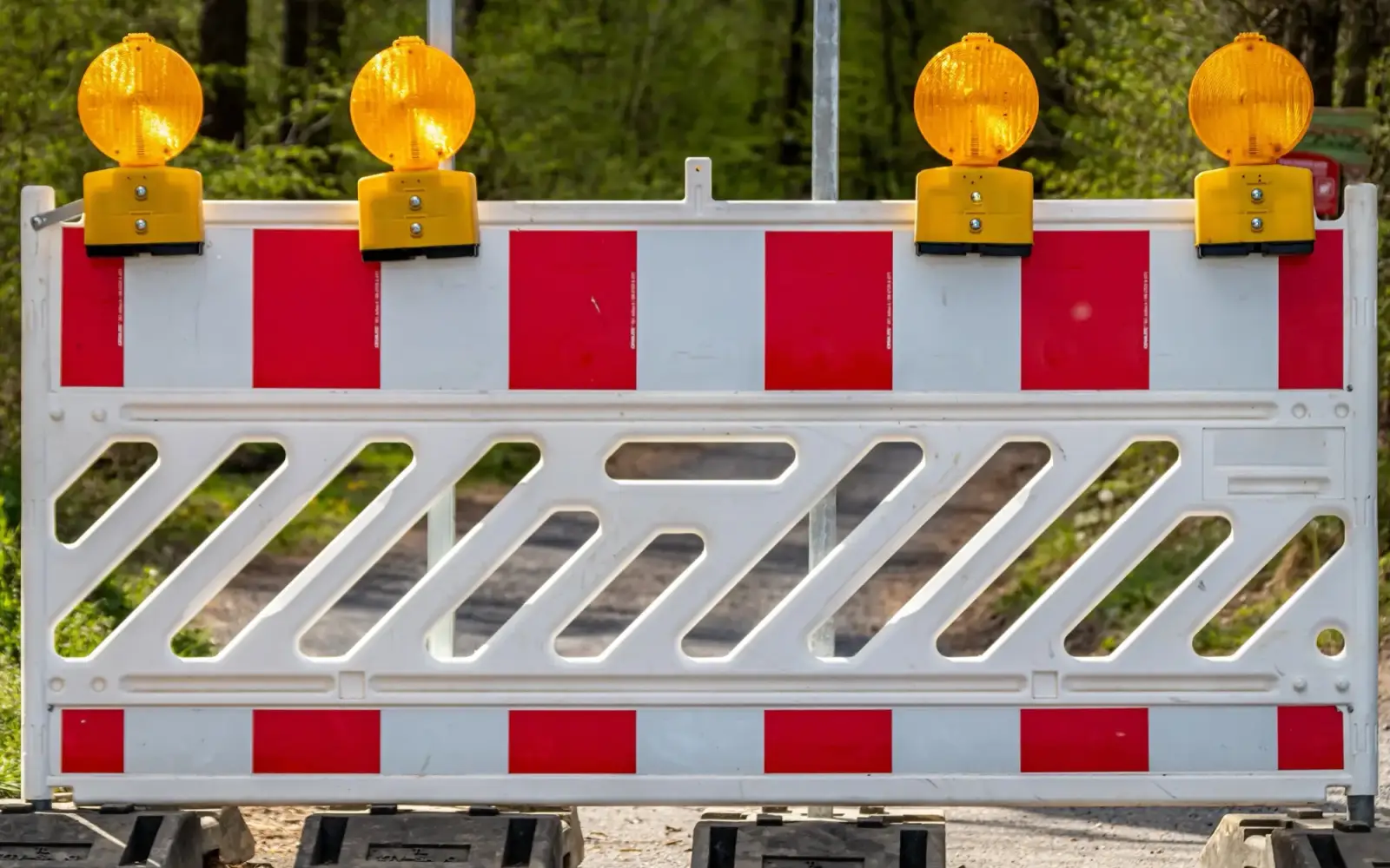 Teilsperrung auf der Heiligenbaumstraße