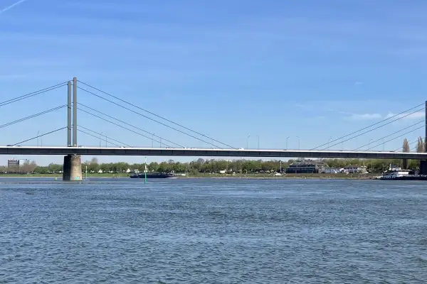 Theodor-Heuss-Brücke ab 1. Februar für Lkw gesperrt