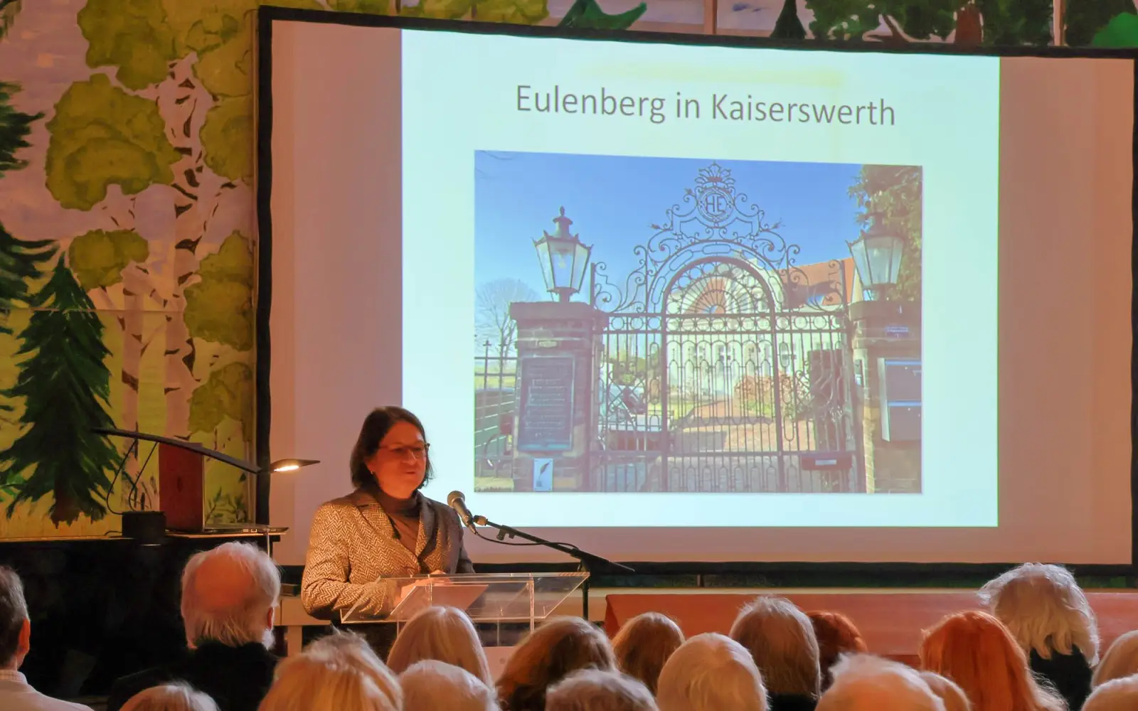 Dr. Annett Büttner bei ihrem Vortrag. Foto: ah