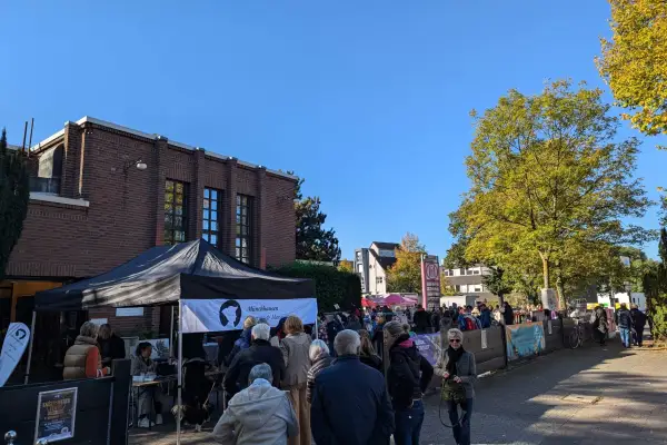 „Trödel & Genuss“: Flohmarkt und Kulinarik am 21. März in  Kaiserswerth