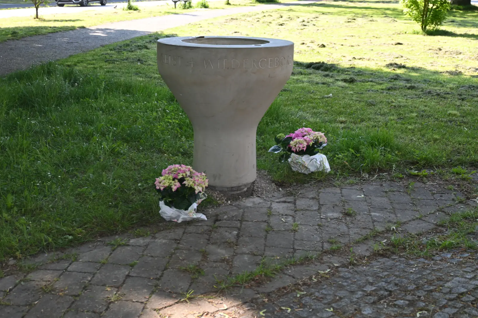 Das Taufbecken ist nun für alle gut zugänglich. Foto: sam