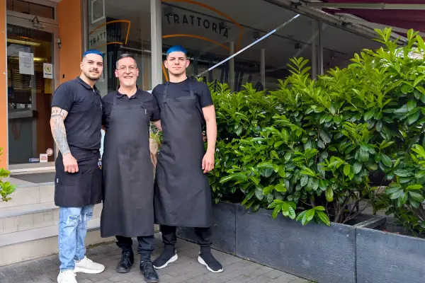 Vater und Sohn führen die „Trattoria Ottavio“ in Angermund