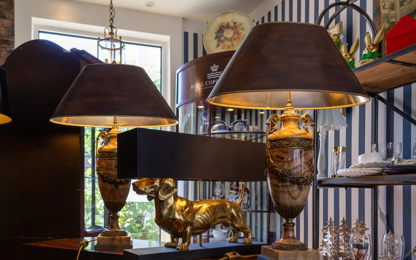Im „Nordik-Haus” am Kaiserswerther Markt 5 läuft der Räumungsverkauf, am 30. Juni schließt Renate Parsi ihr Fachgeschäft für skandinavisches Design. Foto: ah