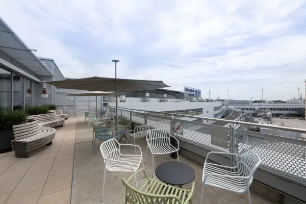 Die neue DUS Rhein Lounge am Düsseldorfer Flughafen ist eröffnet