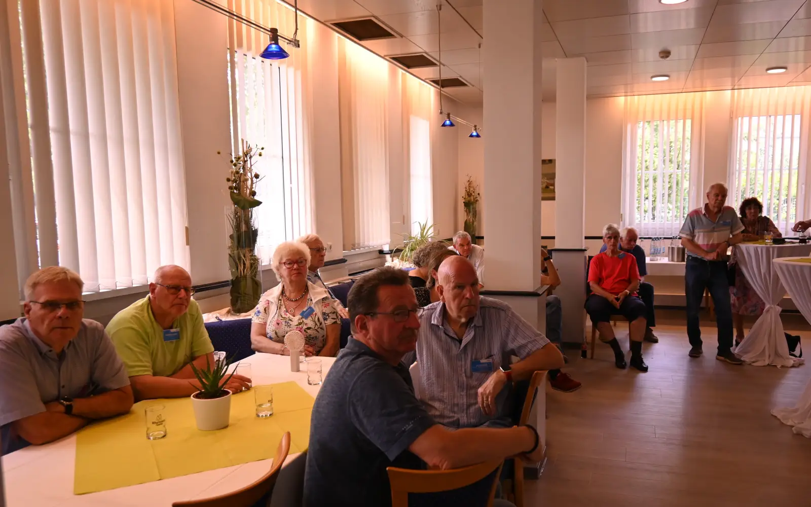 Vertreter der Bürgervereine und Kirchen tauschten sich in einem "Gespräch auf Augenhöhe" mit dem HKM-Management aus. Foto: sam