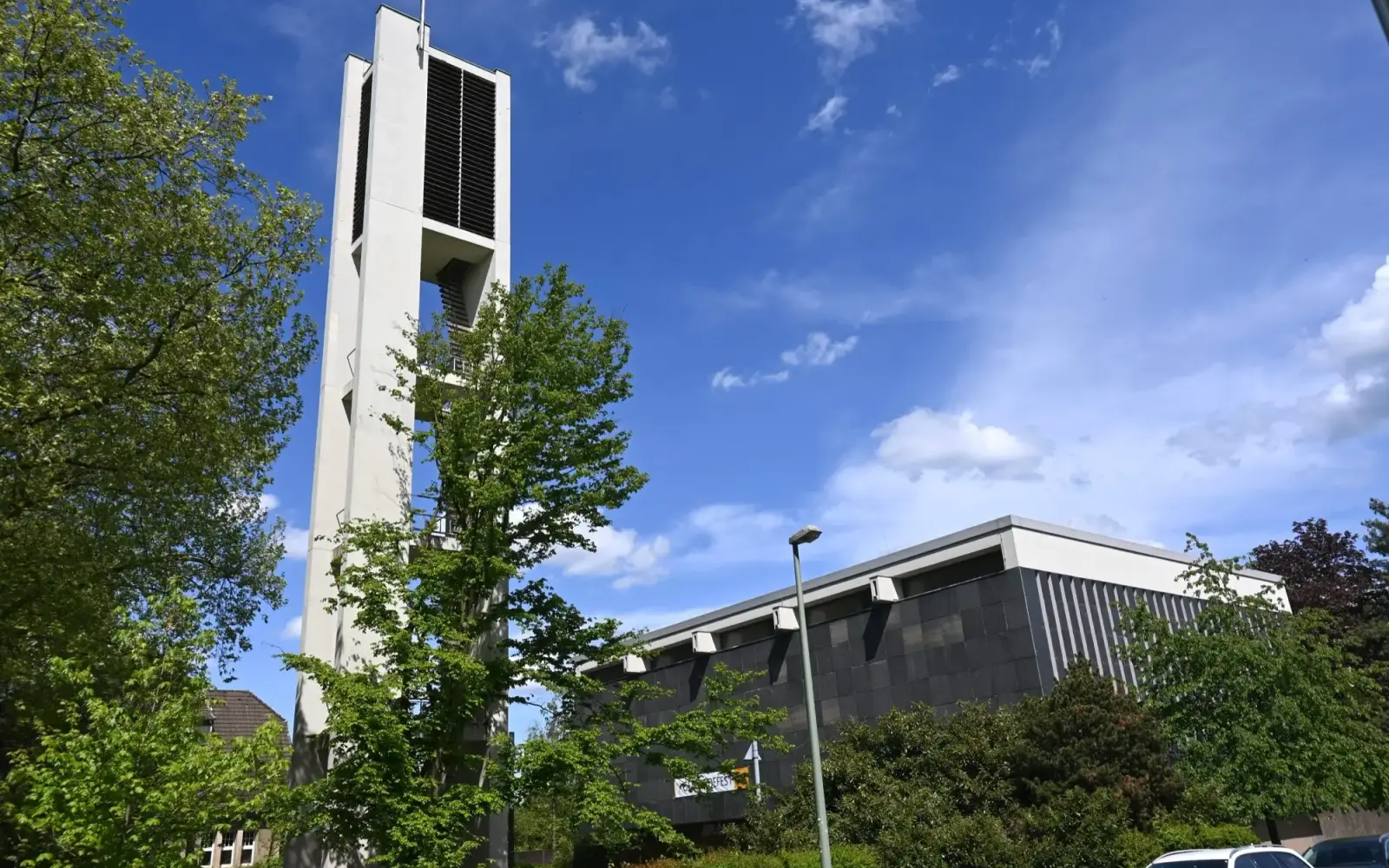 Zu einem besonderen Gottesdienst mit anschließender Begegnung lädt die Evangelische Versöhnungsgemeinde Duisburg-Süd ein. Foto: sam