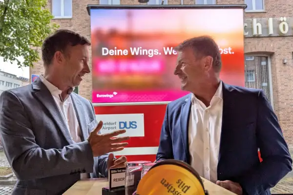 Düsseldorf Airport und Eurowings starten emotionale Imagekampagne: „Deine Wings. Weil DUS liebst.“