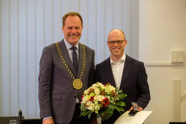 Oberbürgermeister Dr. Stephan Keller ehrt verdiente Bezirksvertretungsmitglieder in Kaiserswerth