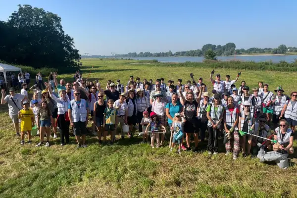 Rhine Cleanup in Kaiserswerth