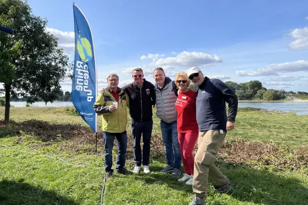 7. Rhine Cleanup in Kaiserswerth mit „get together“ und Tombola
