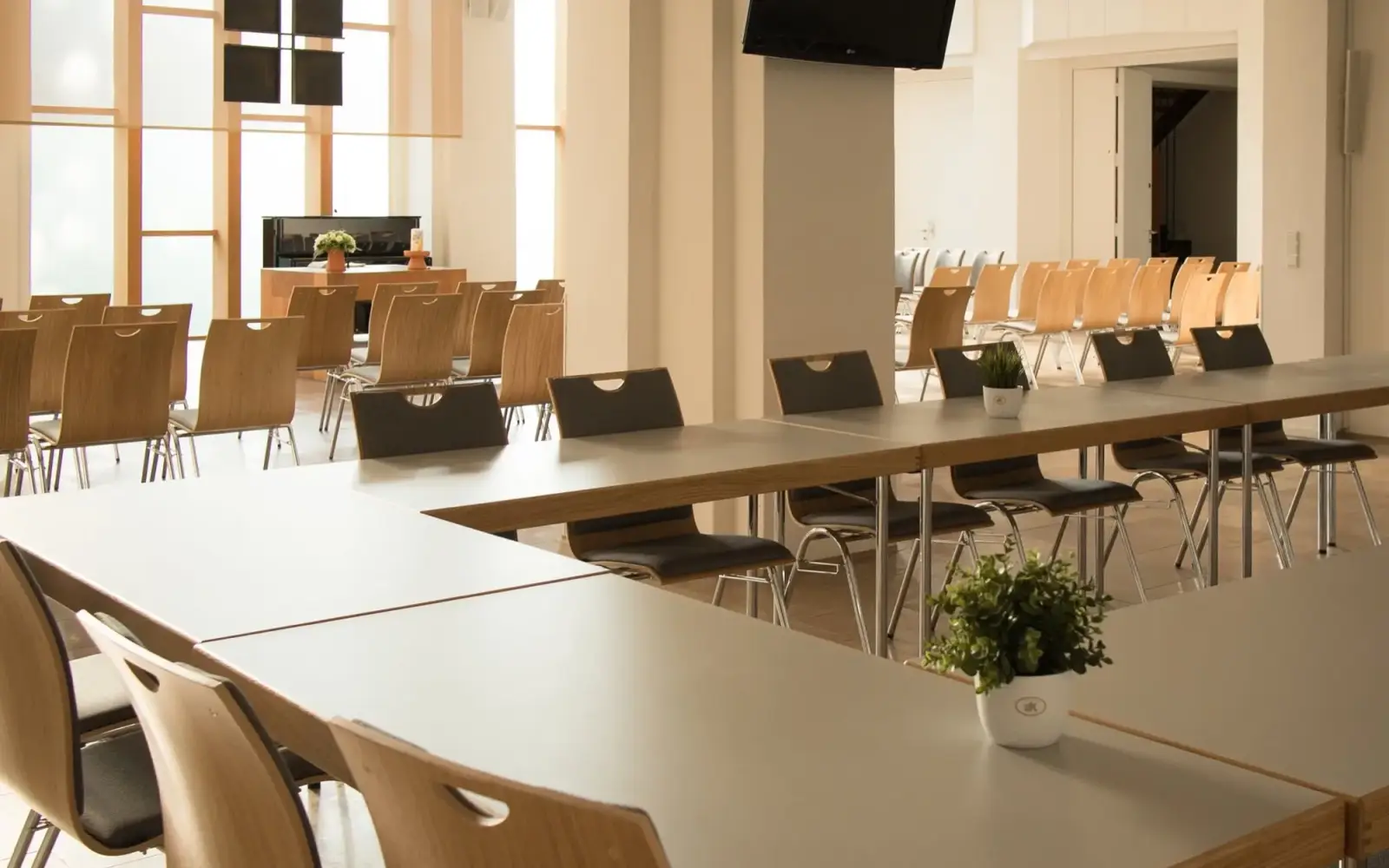 Im evangelischen Gemeindezentrum in Wedau wird das Ökumenische Erntedank-Dinner stattfinden. Foto: Dirk Sawatzki