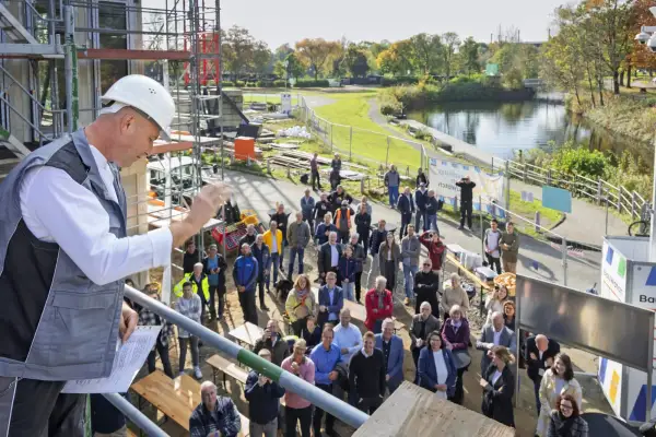Richtfest an der Duisburger Regattabahn: Wegweisender Meilenstein für den Kanusport