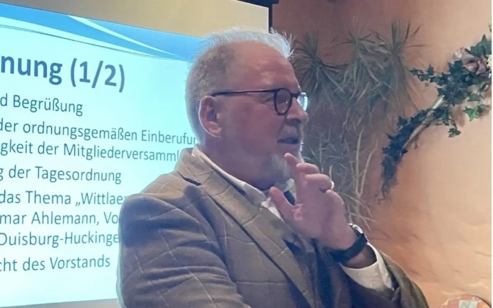 Vorstandsvorsitzender Roman Wesolowski inspiriert auf der Mitgliederversammlung des HKK zur modernen Neuausrichtung des Vereins. Foto: Christof Roche