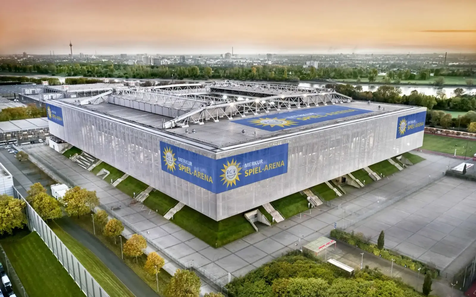 Die Landeshauptstadt Düsseldorf wird sich mit der MERKUR-Spielarena als Gastgeberin der Frauen Fußball-EM 2029 bewerben © Landeshauptstadt Düsseldorf/D.LIVE