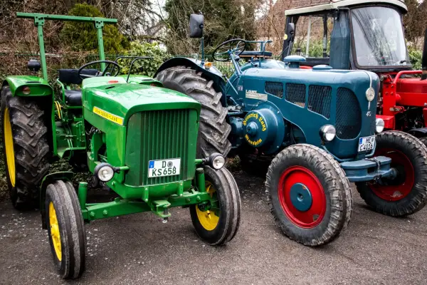 Jahresausklangtreffen: Mit dem Traktor zum Grünkohlessen