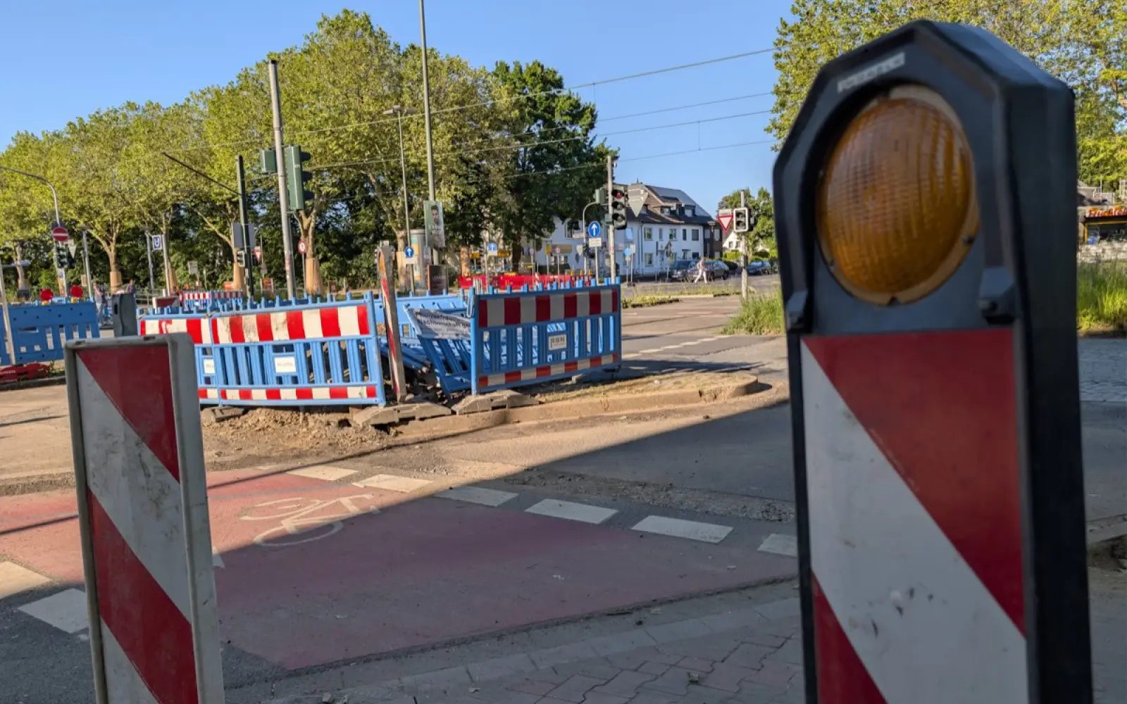 Die Kreuzung Kaiserswerther Straße, Stockumer Kirchstraße und Am Hain in Stockum vor der Erneuerung der Ampelanlage am 28. Mai. Foto: ah