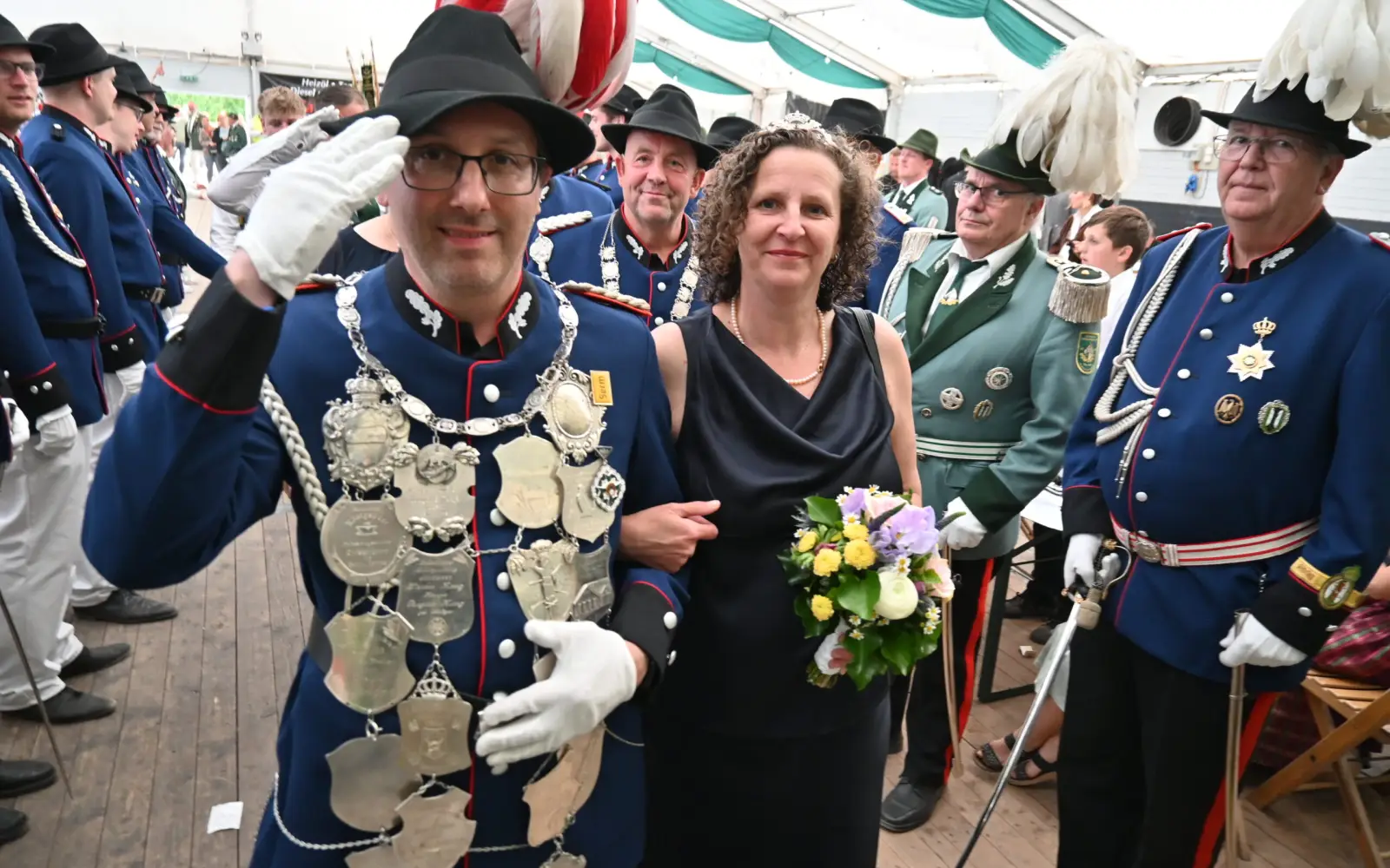 Das aktuelle Königspaar, Sven und Manuela Neukamm, freuen sich mit allen Mitgliedern auf das besondere Schützenfest vom 6. bis 9. Mai 2027. Archivfoto: sam