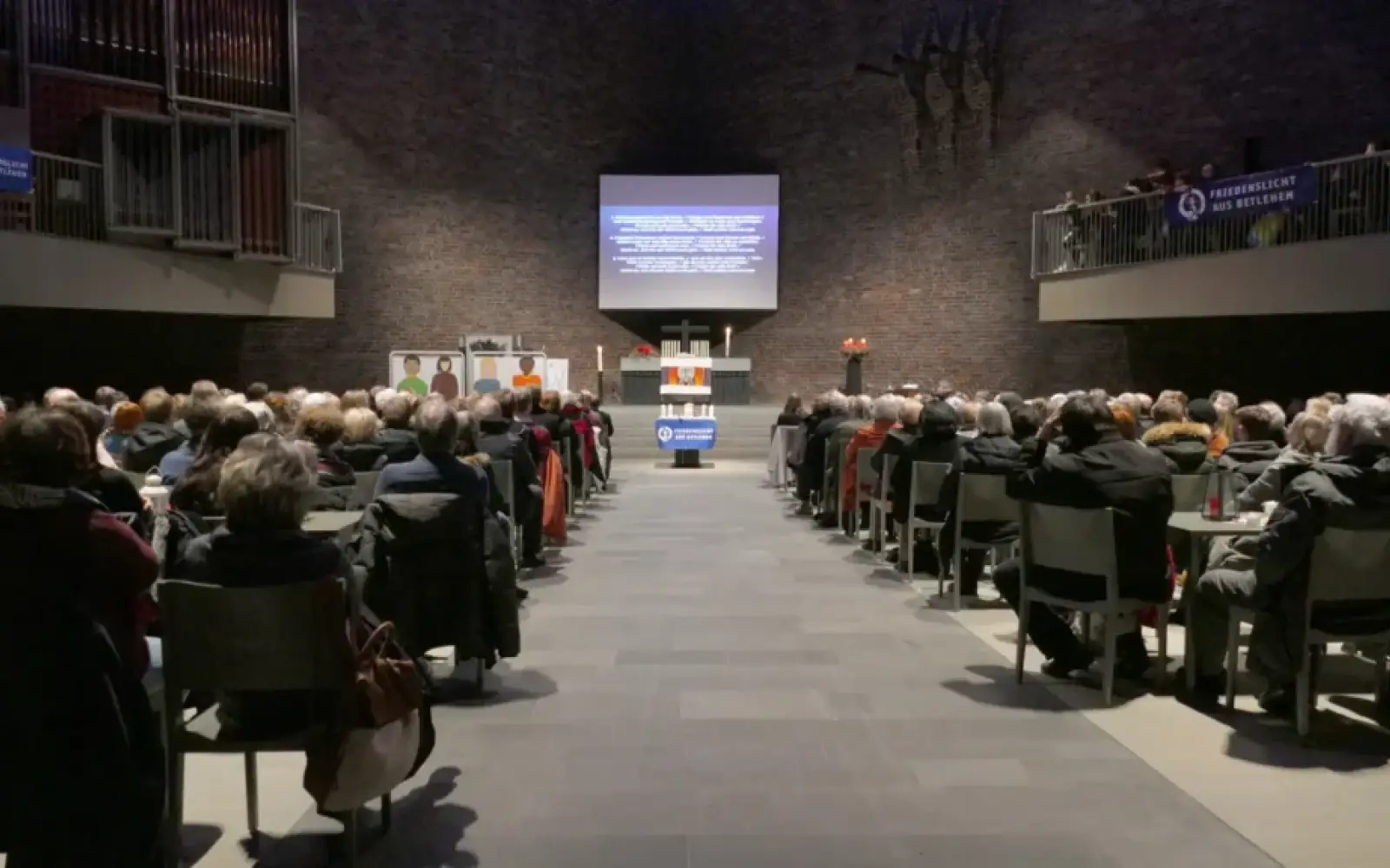 Ökumenischer Gottesdienst in Buchholz: Das Friedenslicht stand im Zentrum der Feierlichkeiten. Archivfoto: Stefanie Bachler