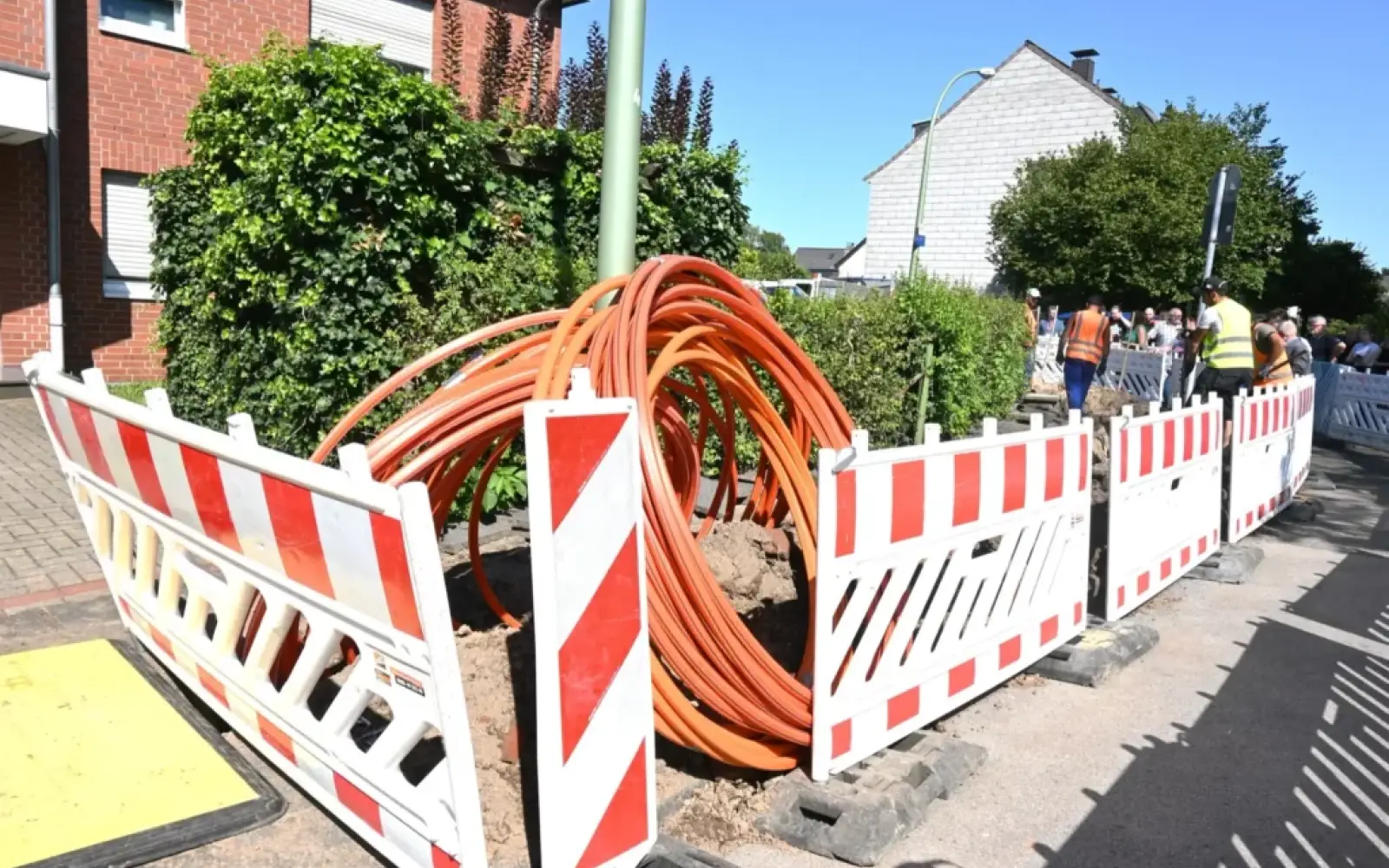In Duisburg werden 245 Kilometer Kabel in den nächsten 18 Monaten verlegt. Foto: sam