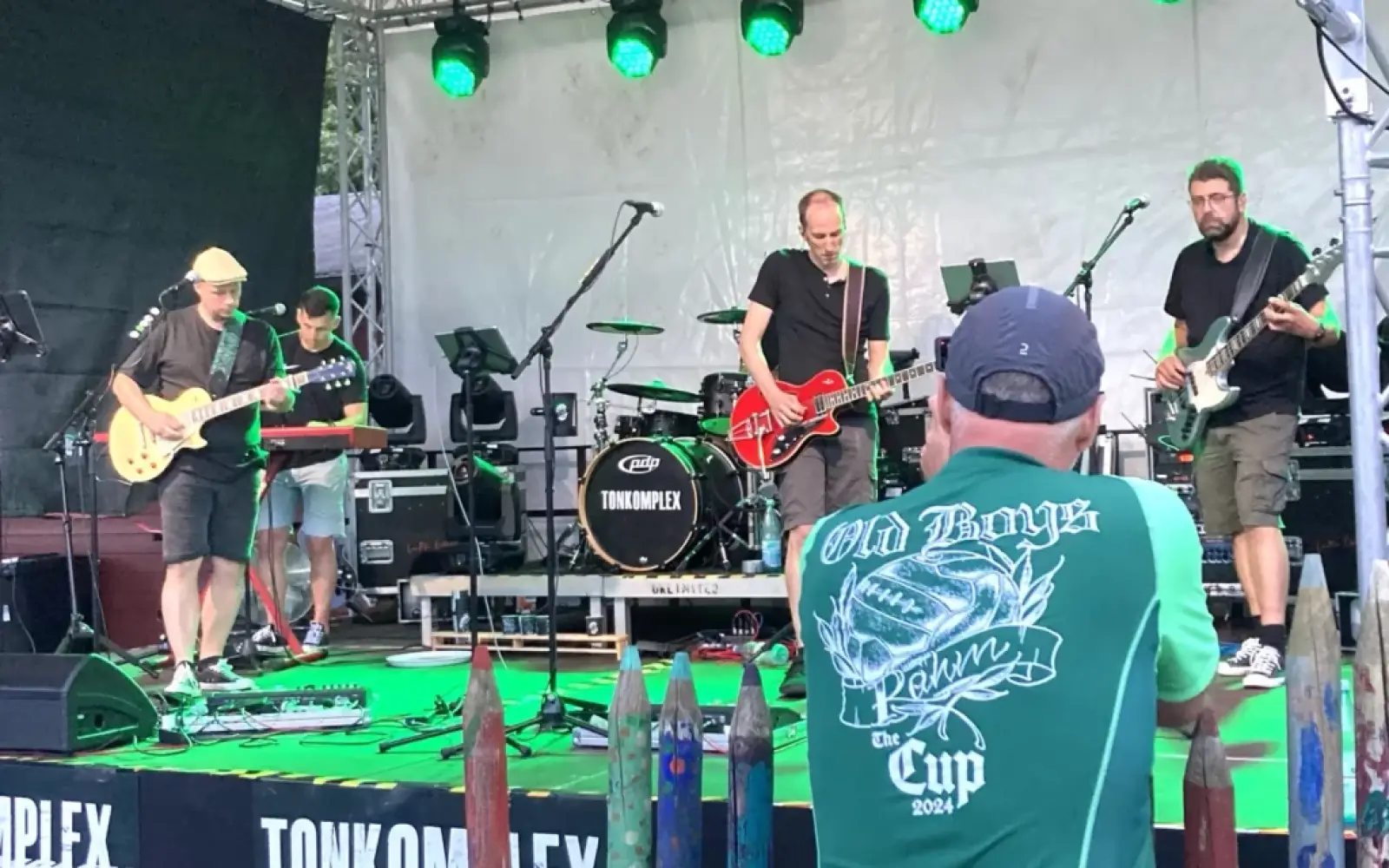 Bereits zum zweiten Mal trat die Band „Tonkomplex“ aus Düsseldorf beim Old Boys Cup auf. Foto: sam